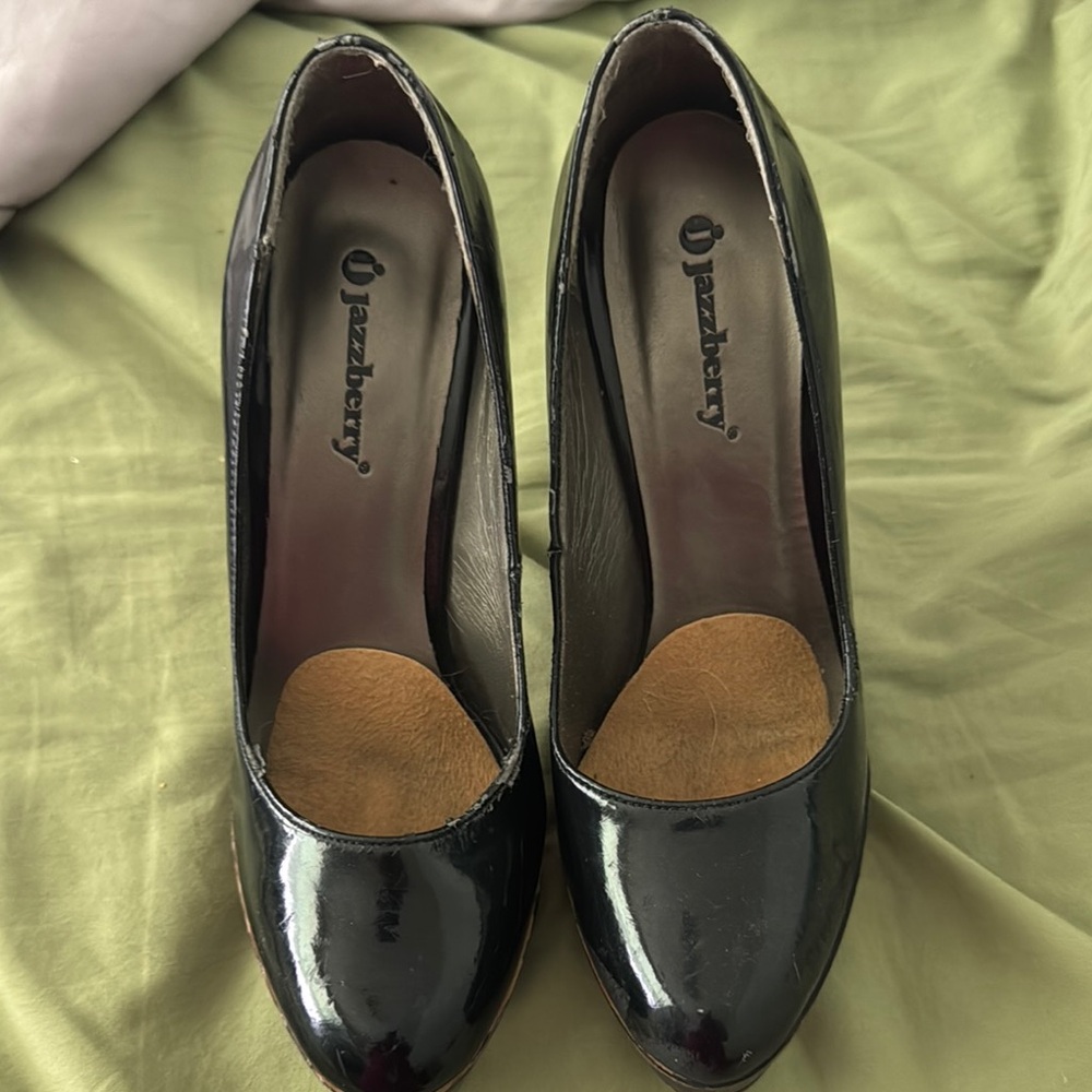 Black Patent Leather Heels with Rounded Toe